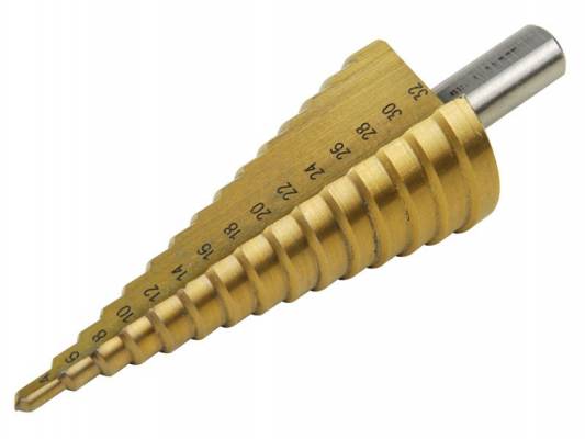 Vrták stupňovitý 4-32mm po 2mm, 15 otvor 20055