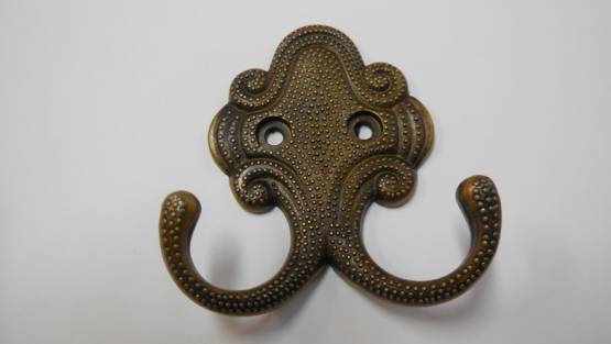 Háček 7 cm malý bronz C003 1CO/P003